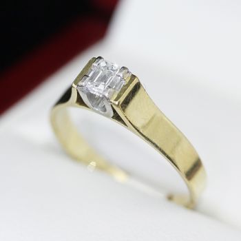 Yellow Gold Sapphire Art Deco rings