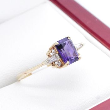 Antique Yellow Gold Rings