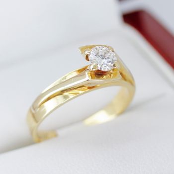 Sydney Diamond Rings, Solitaire Diamond Engagement Ring, Lovely Setting Gold Diamond Engagement Ring, Unique Set Diamond Ring, Vintage Engagement Ring, Gold Vintage Diamond Engagement Ring,
