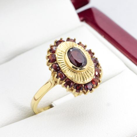 1970's Vintage Garnet Ring,