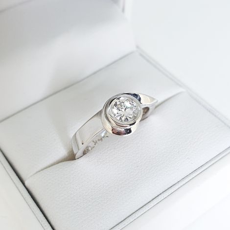 White Gold Engagement Ring Sydney