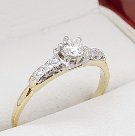 Yellow Gold Diamond ring