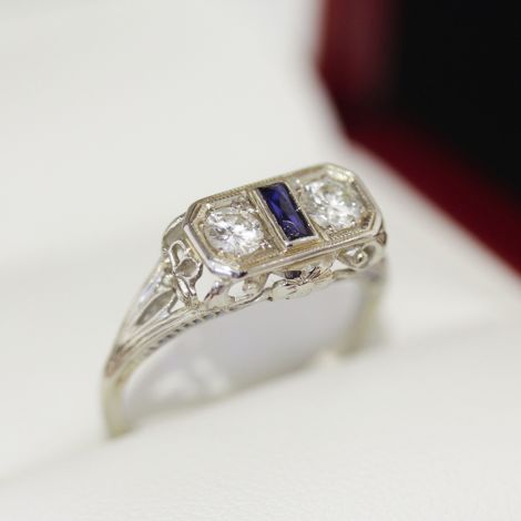 Diamond ring, Sapphire ring

