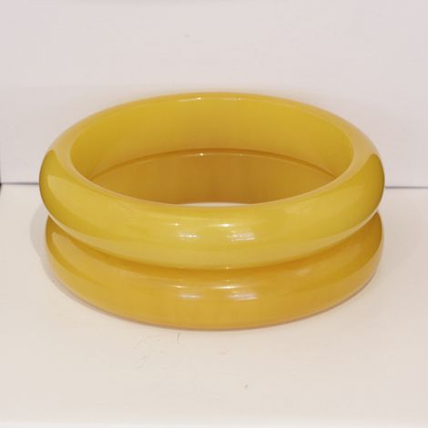 Vintage Art Deco marbled butterscotch Bakelite bangle.  Great as a pair!
