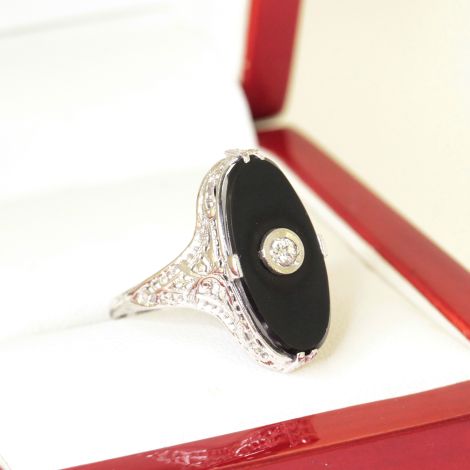 Vintage Onyx Filigree Dress ring in 14ct White Gold, Oval Shaped Natural Onyx Ring