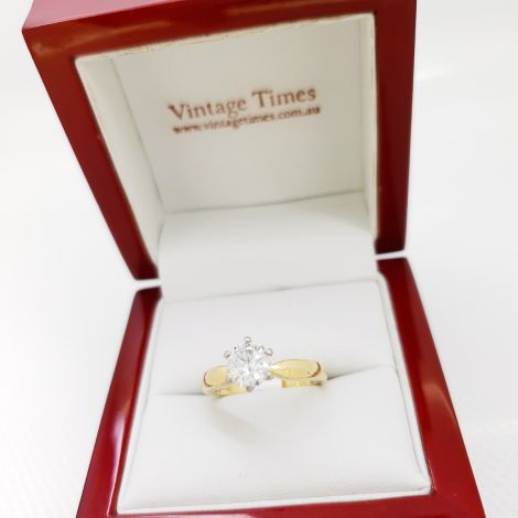 Cheap Engagement Rings, Gay friendly jeweller Sydney, Estate jewellery Sydney, Diamond Engagement Ring, Diamond Solitaire