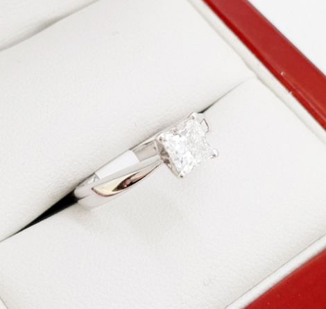 Engagement Rings Sydney, Modern VS1 / G Princess Cut Diamond Solitaire with GIA Certificate