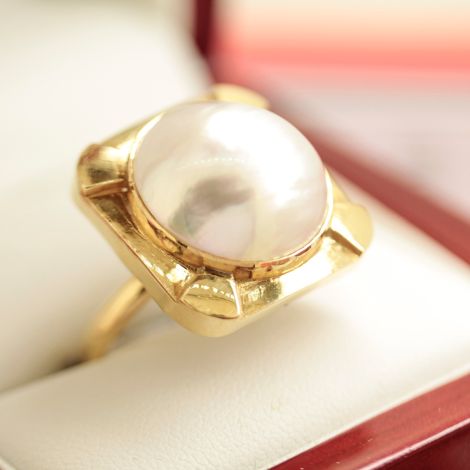 Cocktail ring for women, Pearl ring for women, Pearl in 22k gold ring, 1960's ring for women,  ring for Dinner Ring, Vintage Dress Ring, Gay friendly jewellers Sydney, 