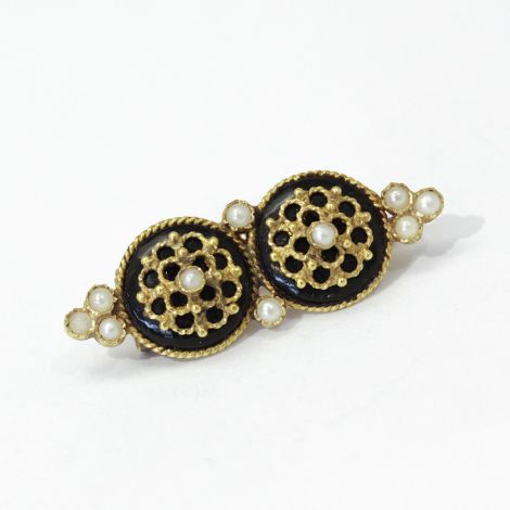 Lovely Antique Onyx and seed pearl brooch in 14ct yellow gold