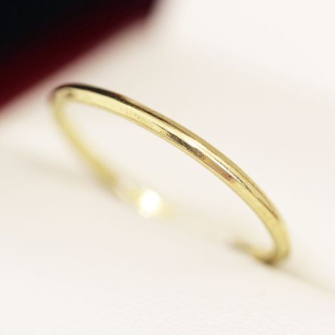 Yellow Gold Sapphire Art Deco rings