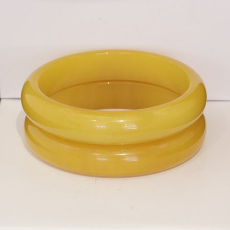 Vintage Art Deco marbled butterscotch Bakelite bangle.  Great as a pair!